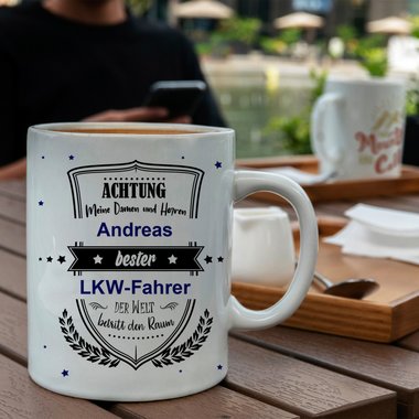 Personalisierter Kaffeebecher - Tasse - Achtung meine Damen und Herren - Wunschname & Wunschberuf Herren weiss-schwarz